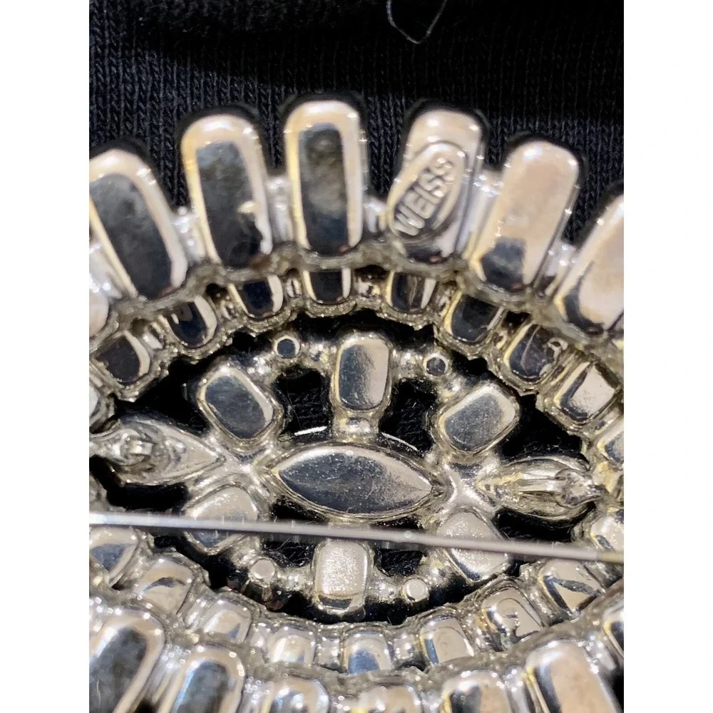 WEISS Crystal Faceted Marquis Shaped Brooch With Emerald, Pear & Baquette Stones